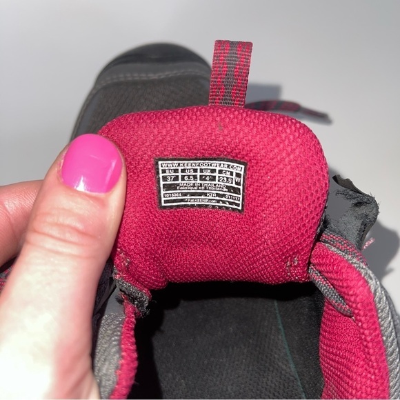 KEEN Hiking Shoes Women's Size 6.5 US Grey Pink OakRidge‎ Sneakers Leather Mesh - Picture 13 of 16